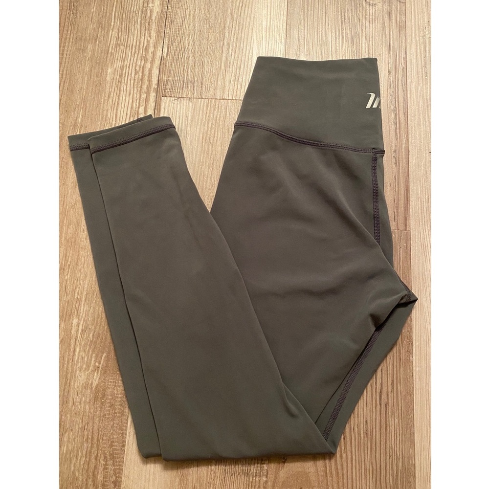 MN Leggings